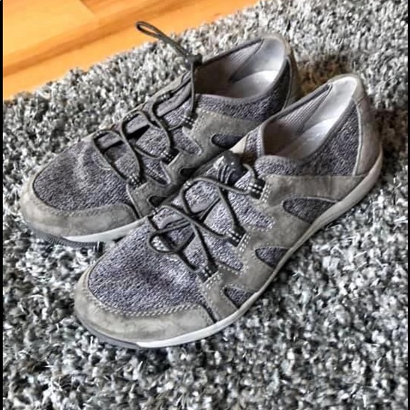 dansko holland sneaker